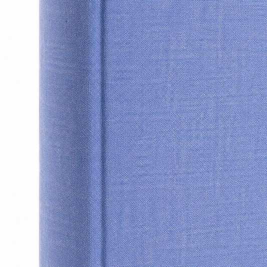 KDH46200LINENBLUE – detal lnianej okładki i grzbietu