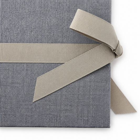 Album typu "jamnik" 13x18/12 LP57 LINEN GREY – detal produktu